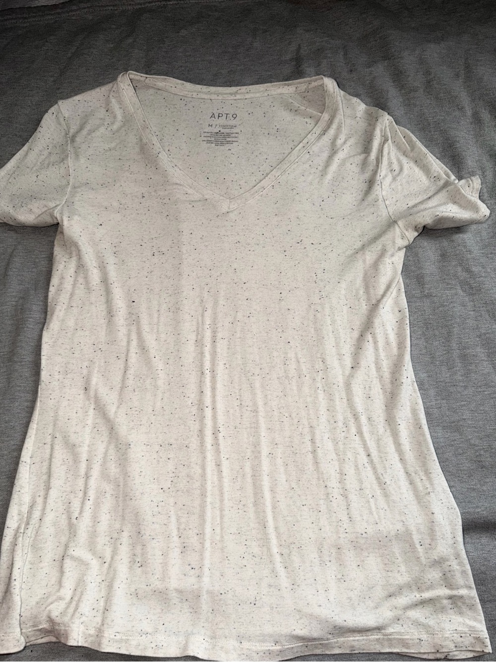 Apt. 9 Cream Speckled V-Neck Tee